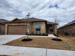 Building Photo - 8925 Old Rawhide Ln
