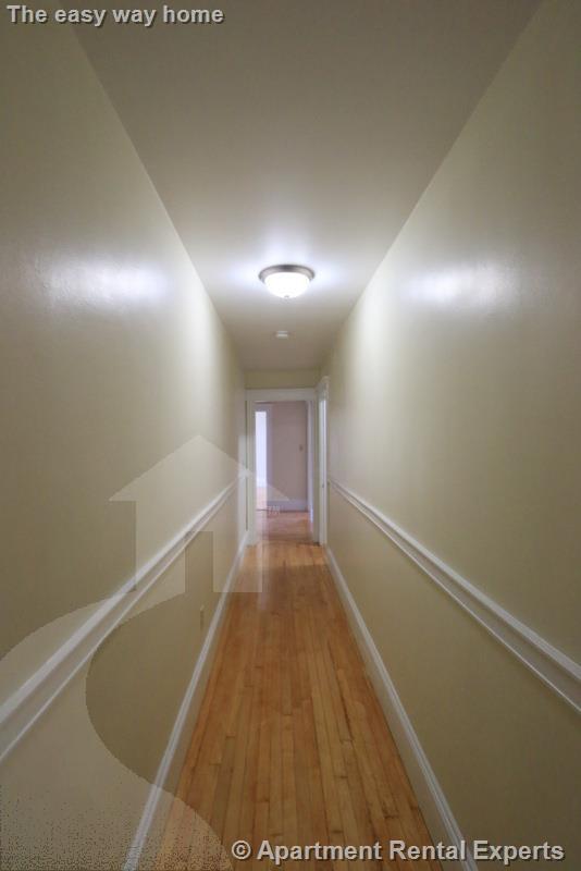 Building Photo - 6 Craigie Cir