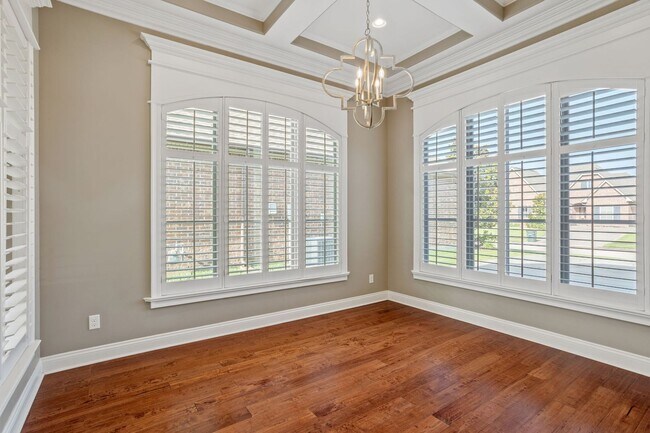 Foto del edificio - 5807 Willow Breeze Dr