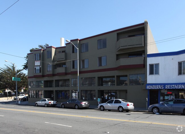 Building Photo - 4377 Mission St