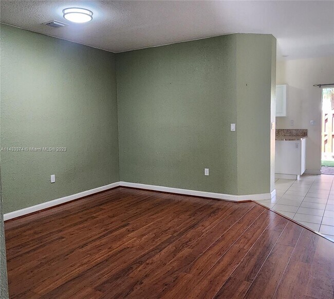 Foto del edificio - 22120 SW 93rd Pl