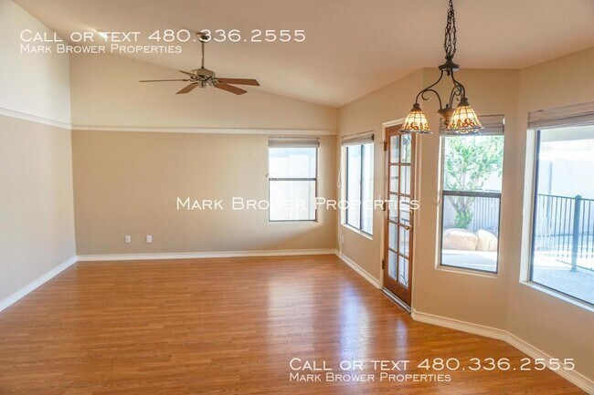 Foto del edificio - 15010 S 40th Pl