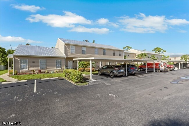 Building Photo - 6085 Lakefront Dr