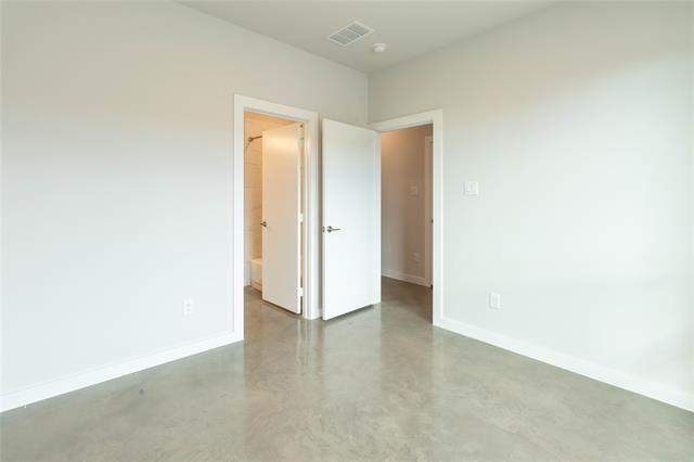 Building Photo - 2348 Rook Dr