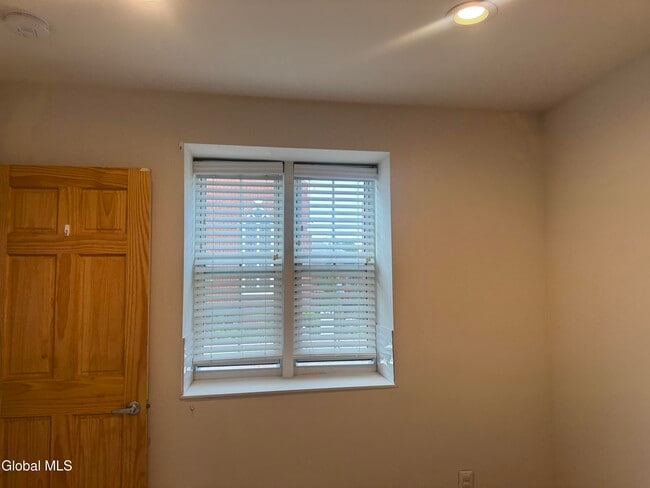 Building Photo - 2125 US-9