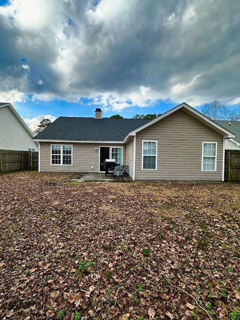 Building Photo - 1207 Wyngate Dr