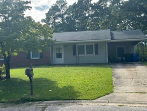 Building Photo - 3301 Rhodhiss Ct