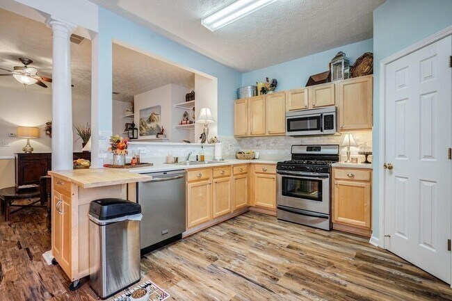 Foto del edificio - 2948 Greyhawk Ln