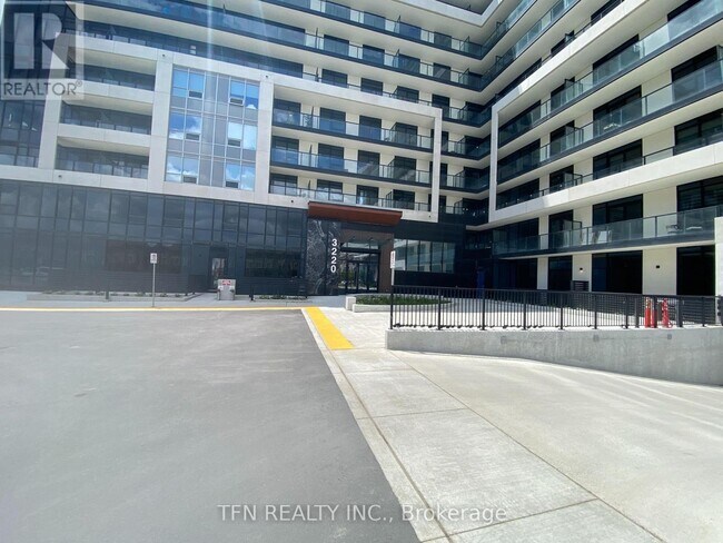 Photo du bâtiment - 3220 William Coltson Ave