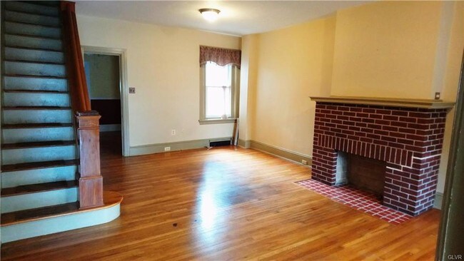 Foto del edificio - 1214 Maple St