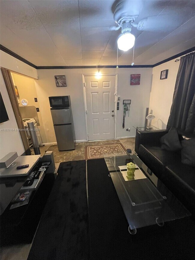 Foto del edificio - 1351 NW 111th St