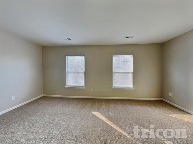 Foto del edificio - 8600 Old Potters Rd