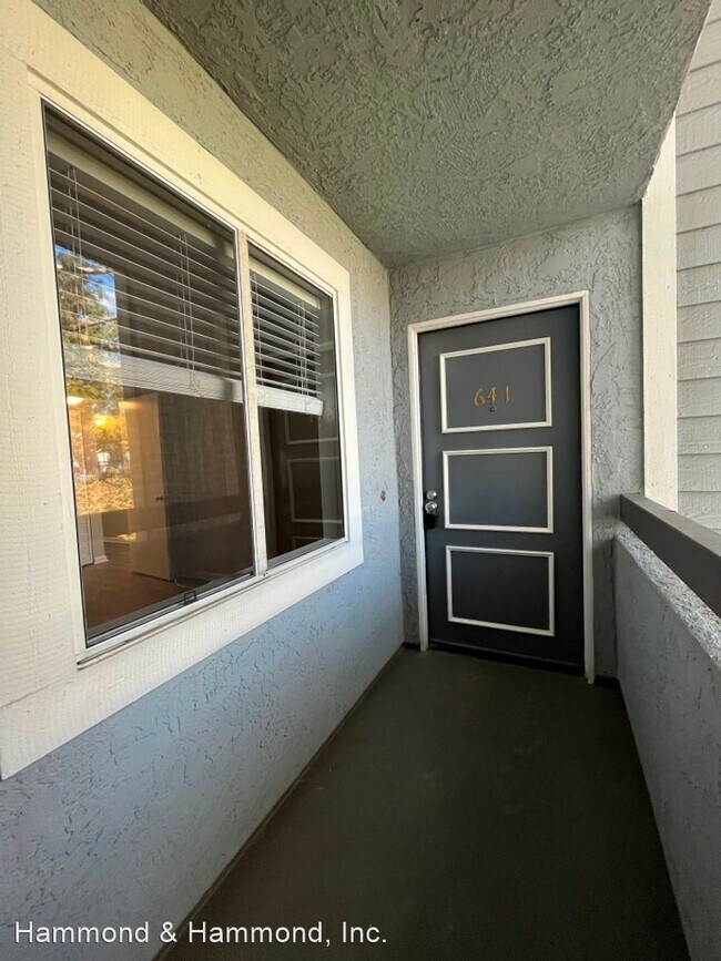 Foto del edificio - 3 br, 2 bath House - 26901 Rainbow Glen Dr...