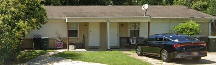 Building Photo - 2410 Clemons Rd