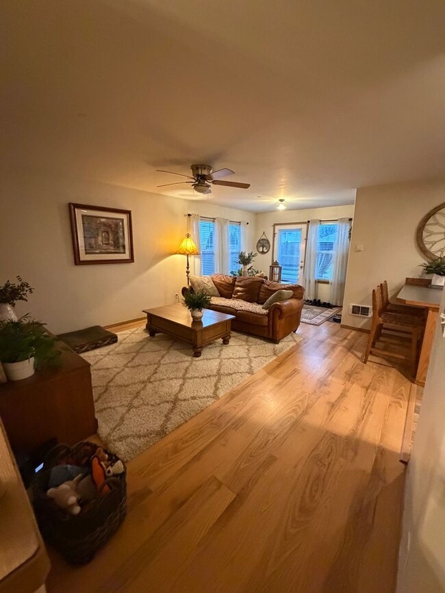 Foto del edificio - Charming 3-bedroom Dupont Home