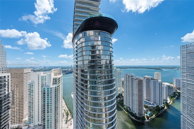 Foto del edificio - 200 Biscayne Boulevard Way