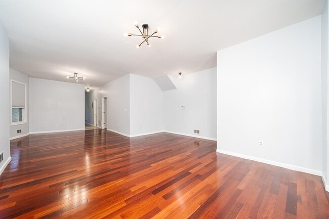Foto del edificio - 126 Arlington Ave