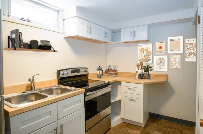 Foto del edificio - 1422 S Willson Ave