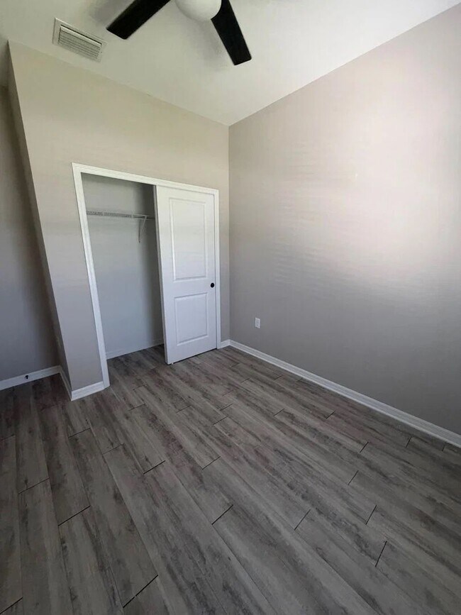 Foto del edificio - 9244 Agate St