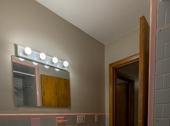 Foto del edificio - 141 Danielson Pike