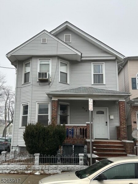 Foto principal - 578 N 11th St