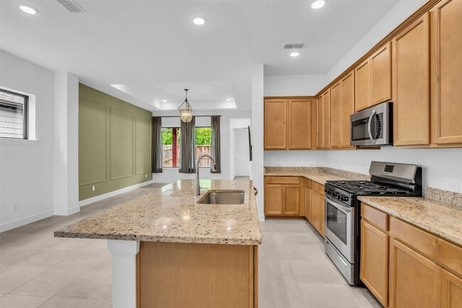 Building Photo - 10607 Katherine Lk Dr