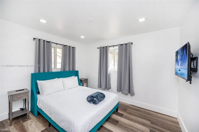 Building Photo - 5 br, 2 bath House - 651 NW 52nd St
