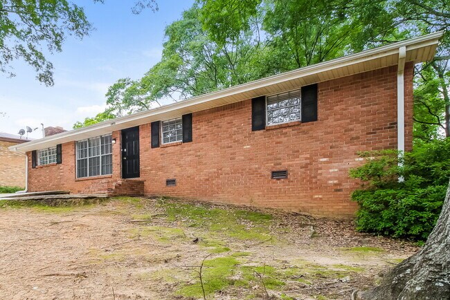 Foto del edificio - 1072 Laurel Ln NW