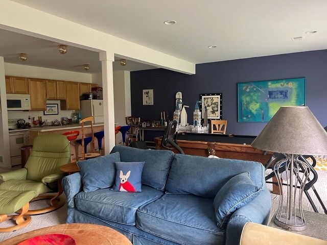 Building Photo - 3234 Chamberlain Cir