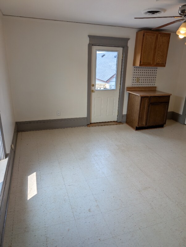Foto del edificio - 324 N Dewey St