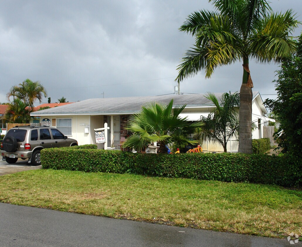 Foto principal - 1923 Roosevelt St