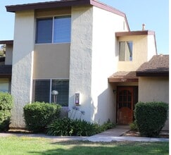 Building Photo - 527 E Rice Ranch Rd