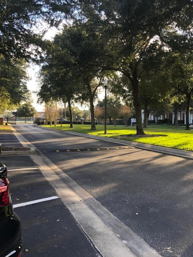 Foto del edificio - 1521 Fieldview Dr