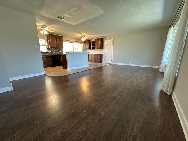 Foto del edificio - 6439 Georgia Ave