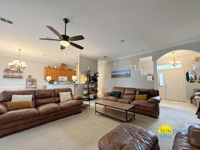 Foto del edificio - Prime Location! 3BR Home w/ Loft Near Egli...