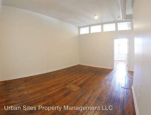 Building Photo - 1208 Main St