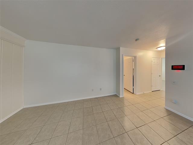 Building Photo - 2505 Country Creek Ln