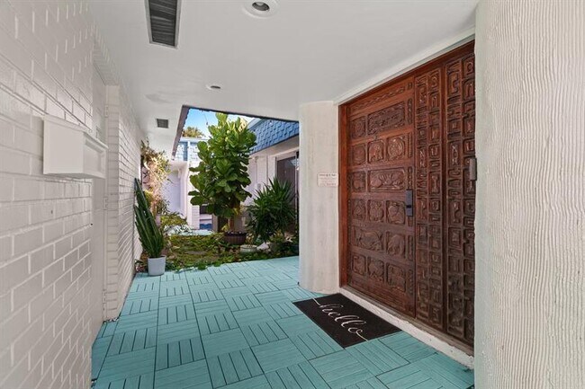 Foto del edificio - 5100 Yellow Pine Ln
