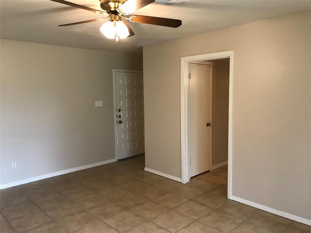 Foto principal - 1611 W Gulf Bank Rd