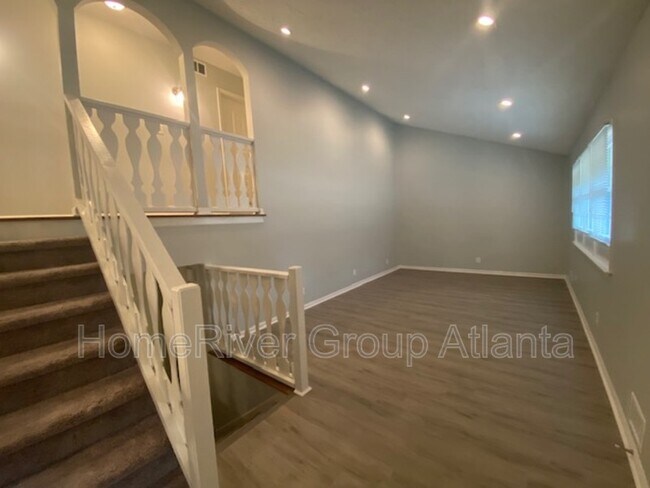 Foto del edificio - 6305 Red Oak Rd