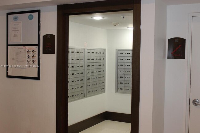 Foto del edificio - 4242 NW 2nd St