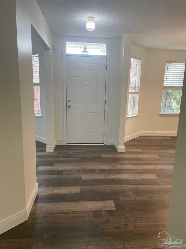 Building Photo - 1797 Cedrus Ln