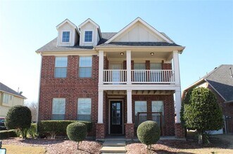 Building Photo - 829 Dogwood Trail