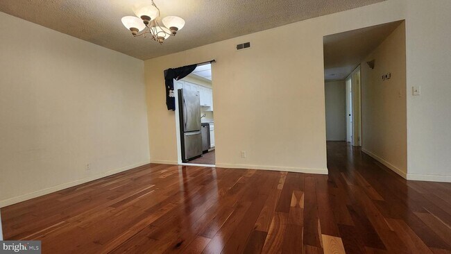 Building Photo - 7640 Tremayne Pl