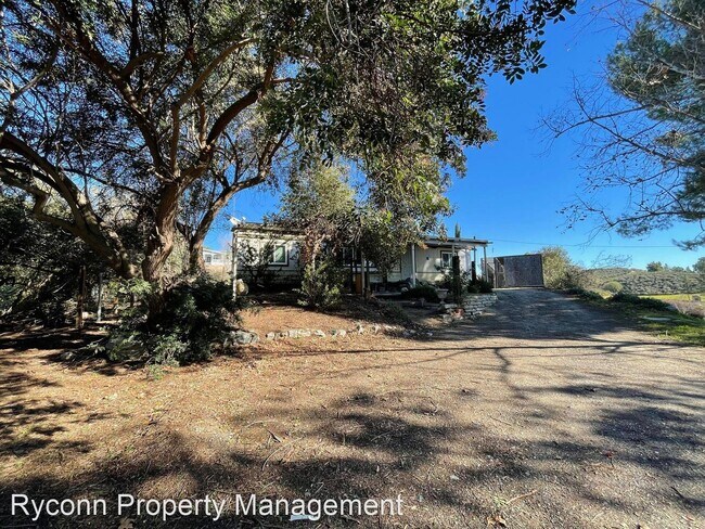 Building Photo - 3 br, 2 bath House - 39275 Liefer Rd # B