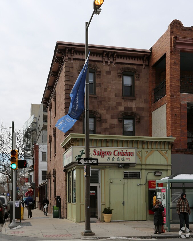 Primary Photo - 4000 Chestnut St