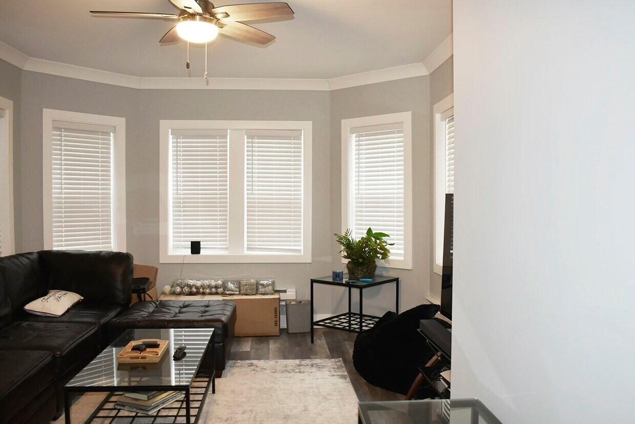 Foto principal - 1417 W Hutchinson St