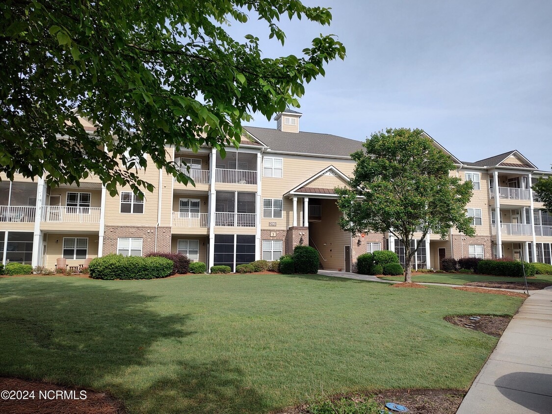 290 Woodlands Way Unit 10, Calabash, NC 28467 Condo for Rent in