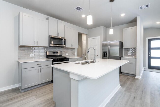 Building Photo - 344 Willow Sage Ct