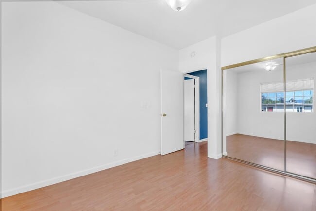 Building Photo - 819 15th St